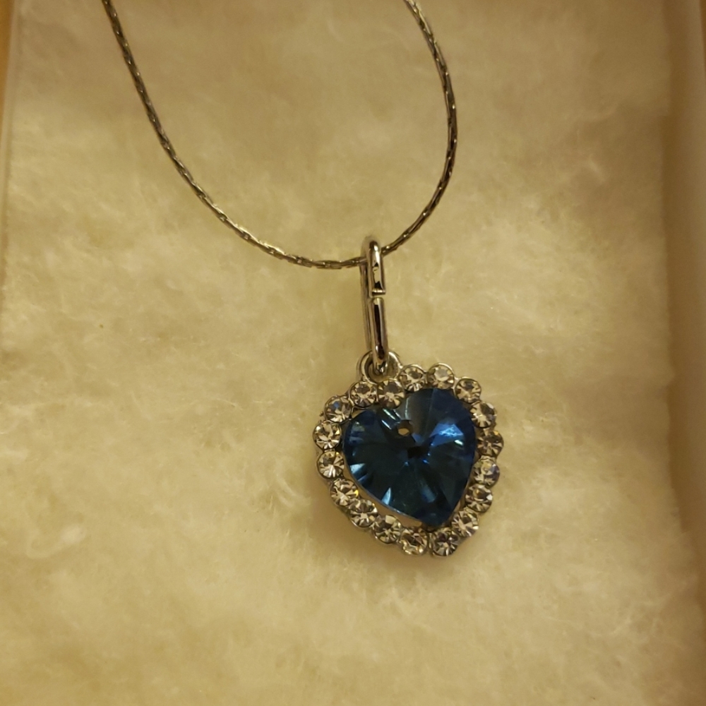 Small Blue Jewel Heart of the Ocean Necklace